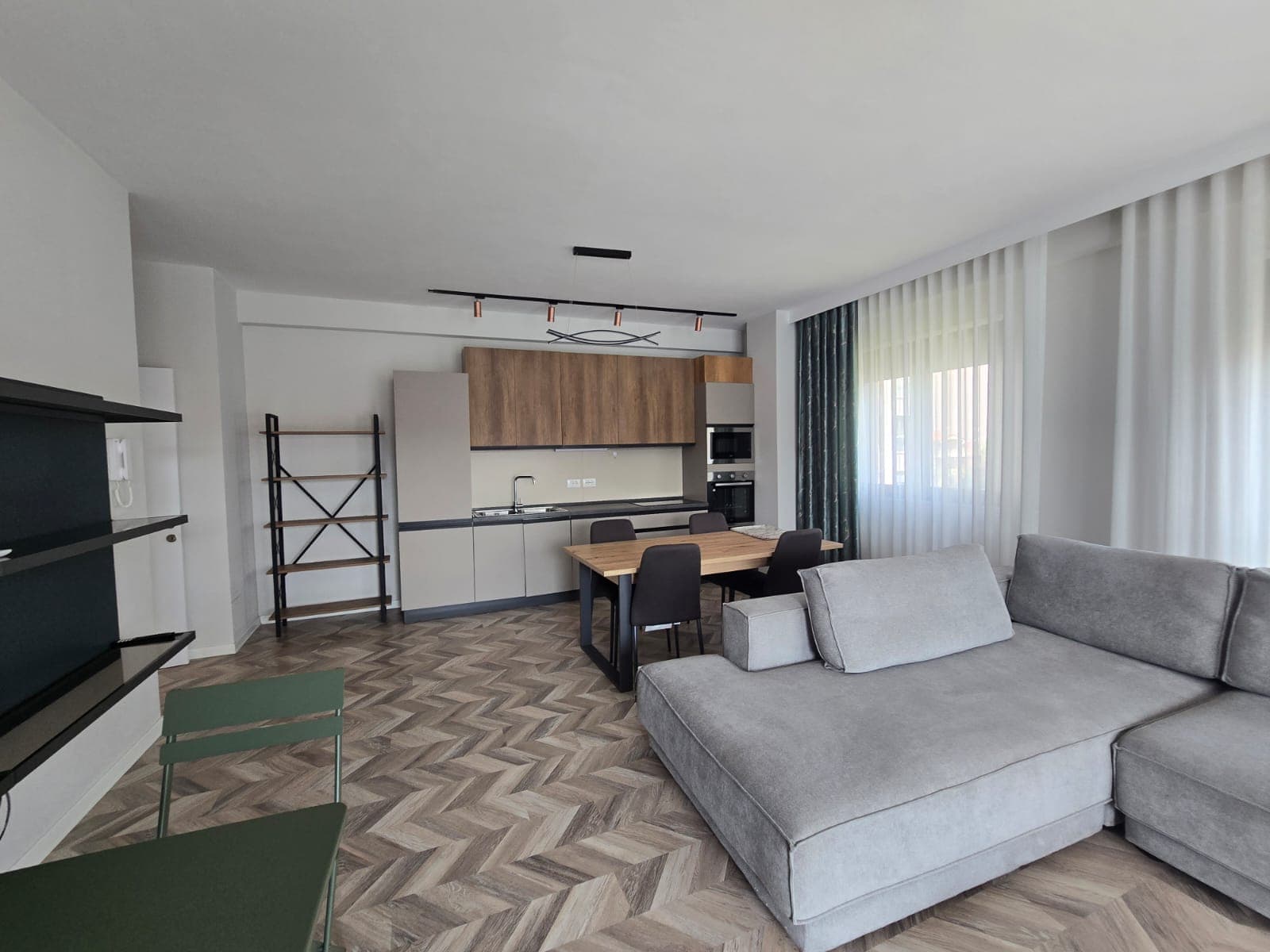 Apartament 4