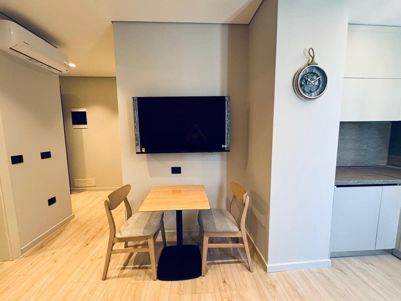 3 Garsoniere per AirBnB 2