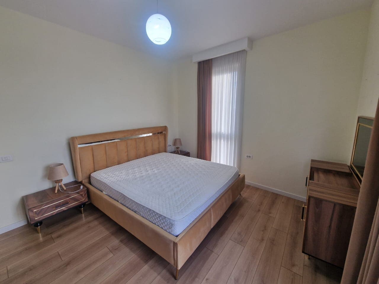 Apartament 4