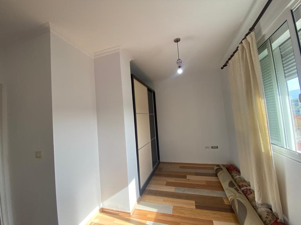 Apartment for sale in Tiranë 4