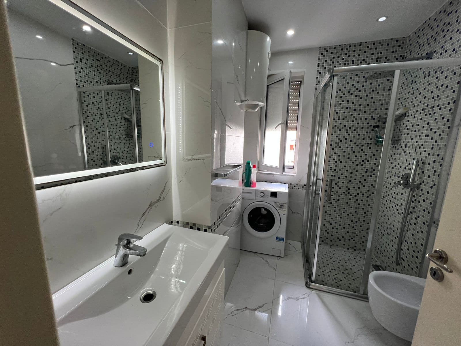 Apartament 4