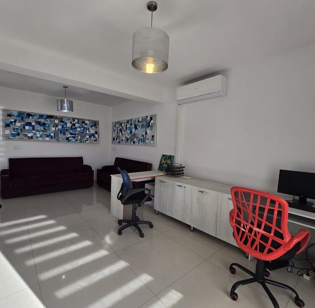 Apartament per zyra 4