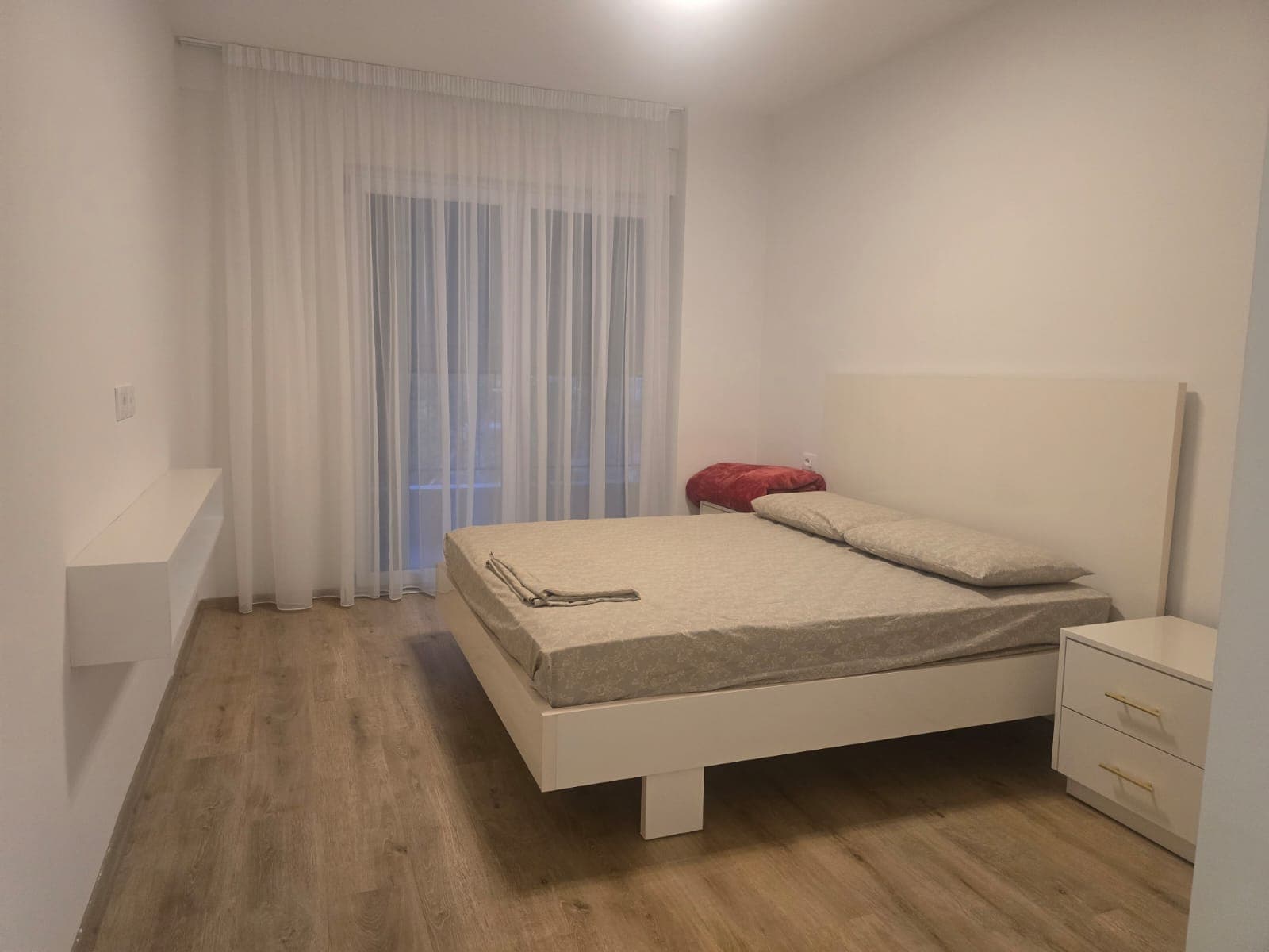 Apartament me Post Parkimi 4