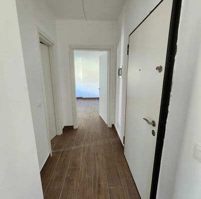 Apartament me Qera 2