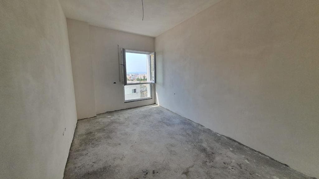 Shitet Apartament 2