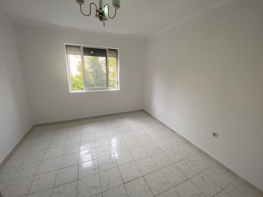 Apartment for sale in Tiranë 4