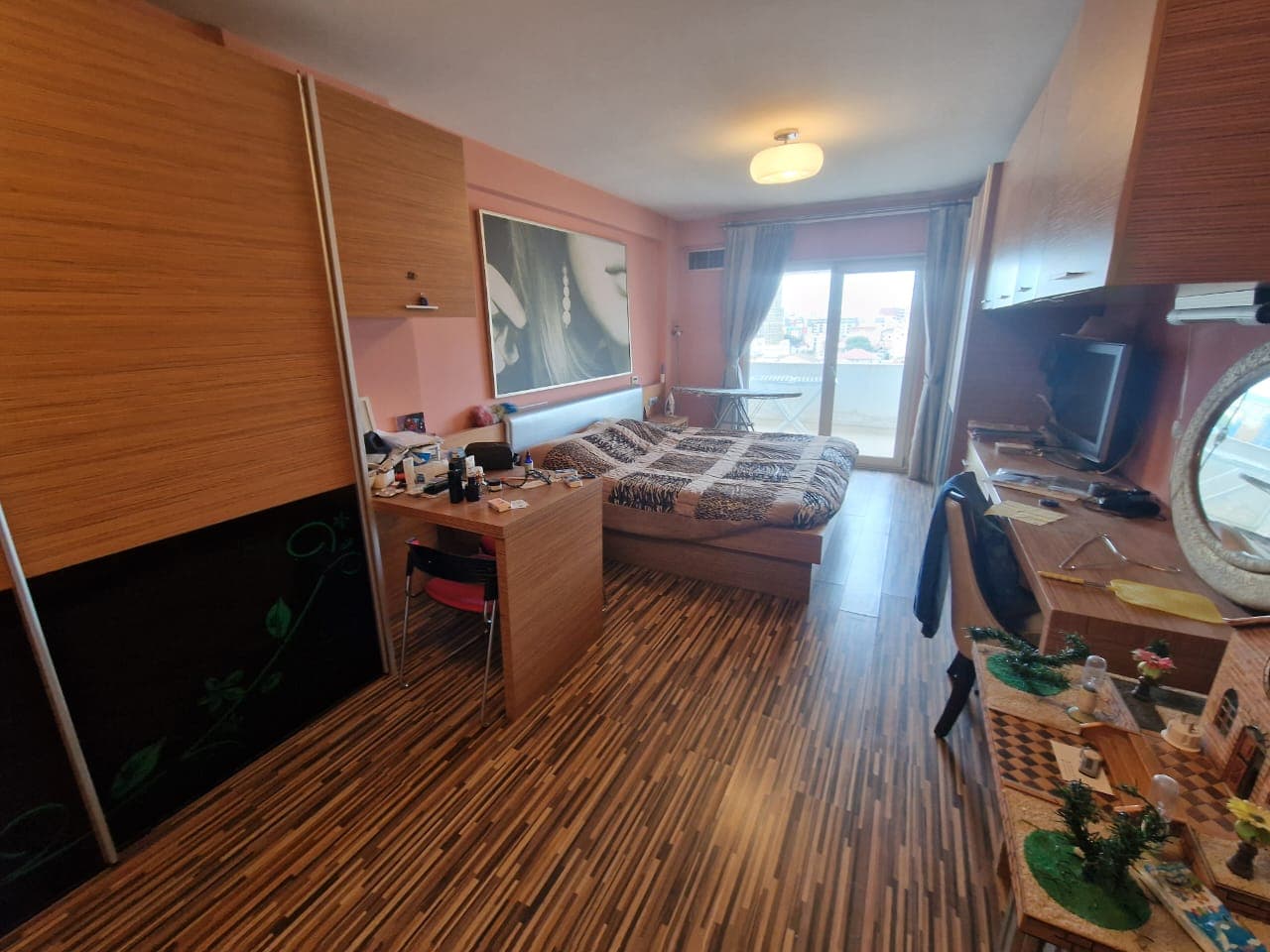 Apartament 4