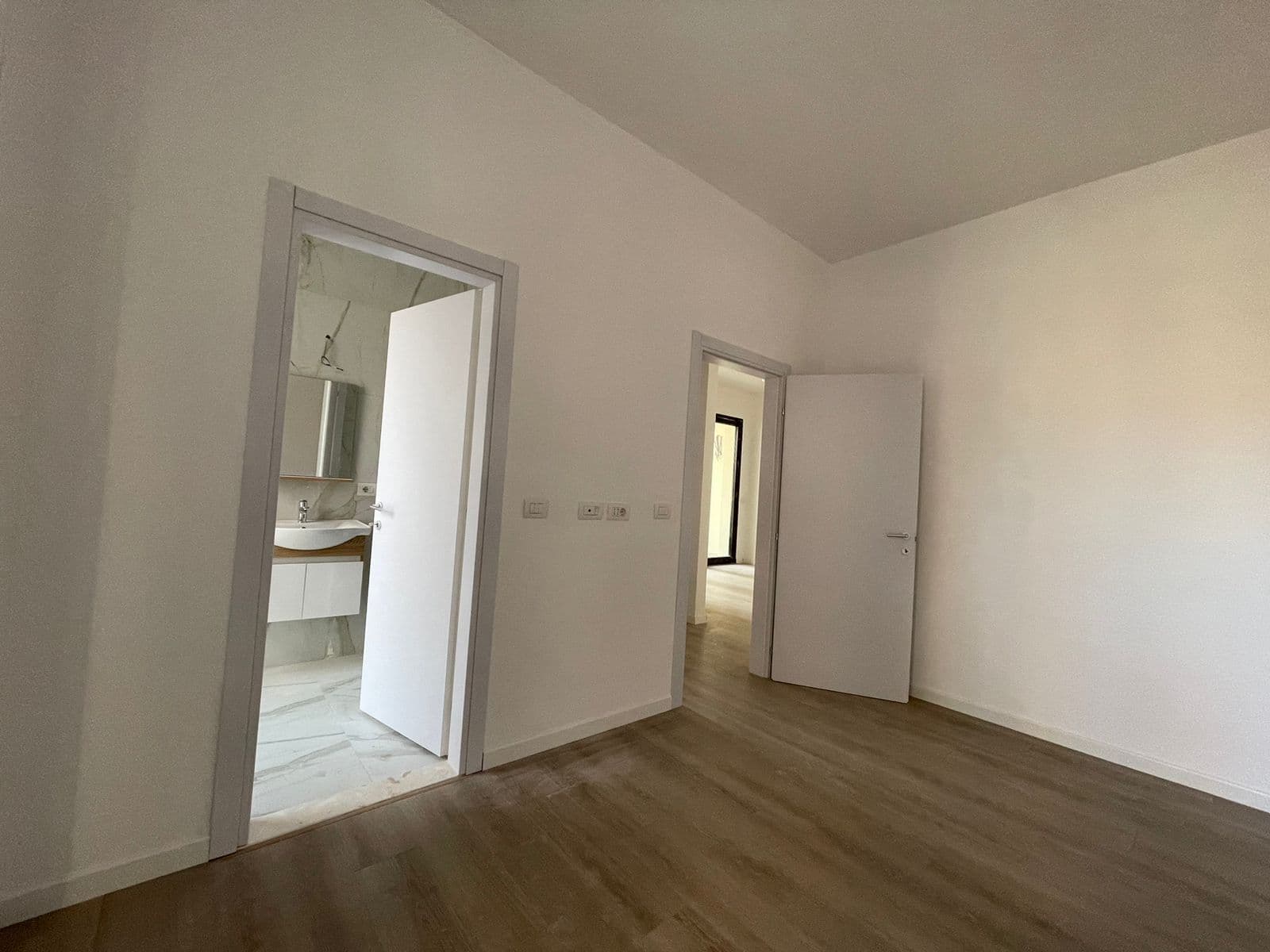 Apartament ne Shitje 3