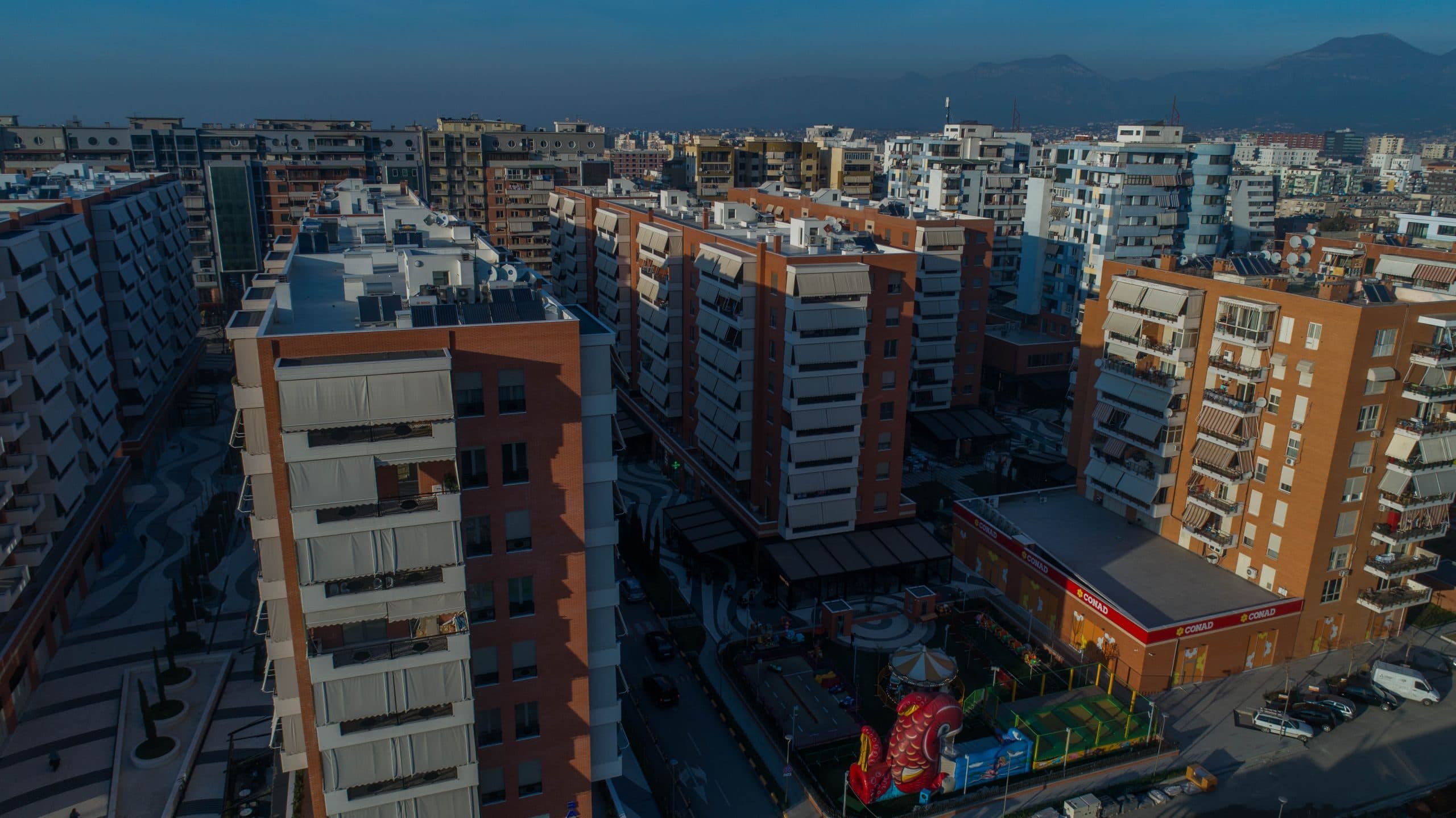 Shitet Apartament 2