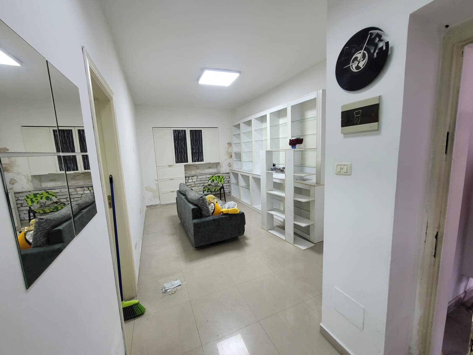 Shop for rent in Tiranë 4