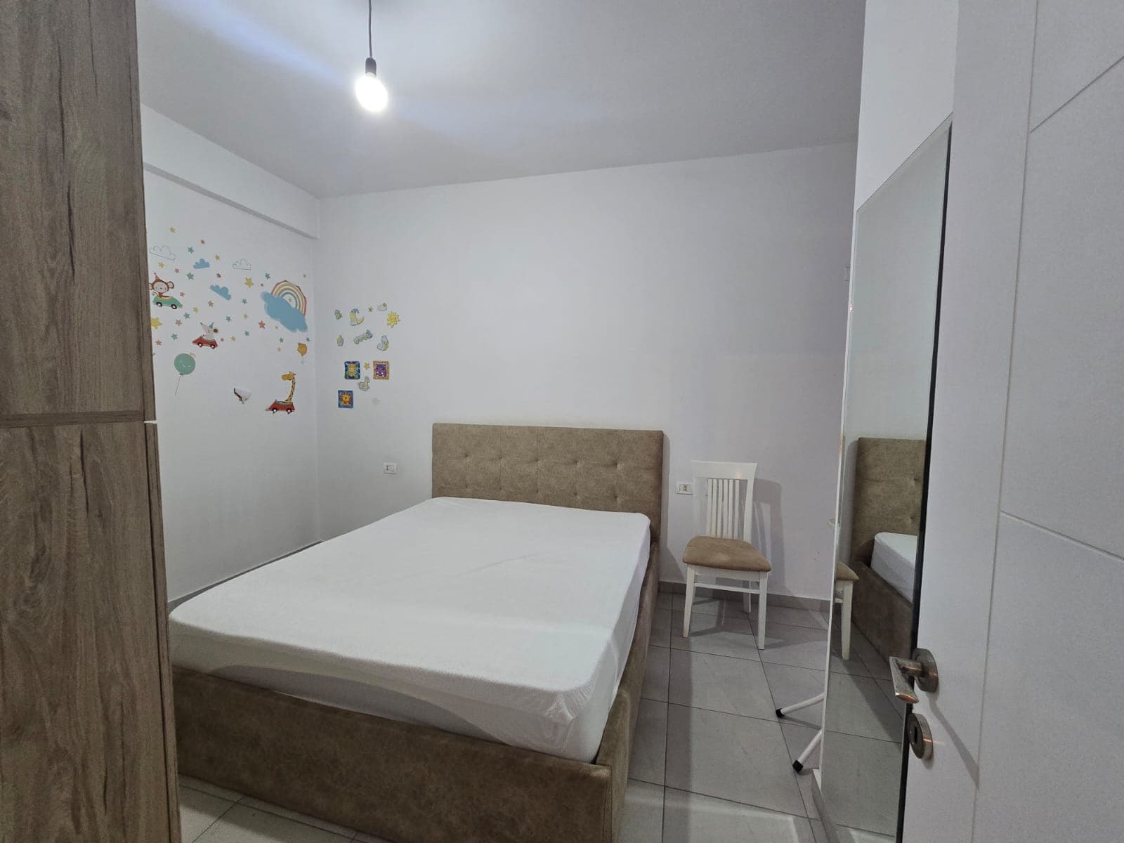 Apartament 4