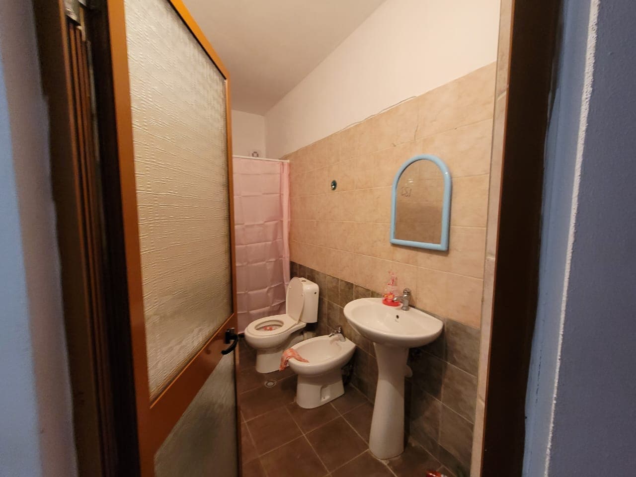 Shitet Apartament 3