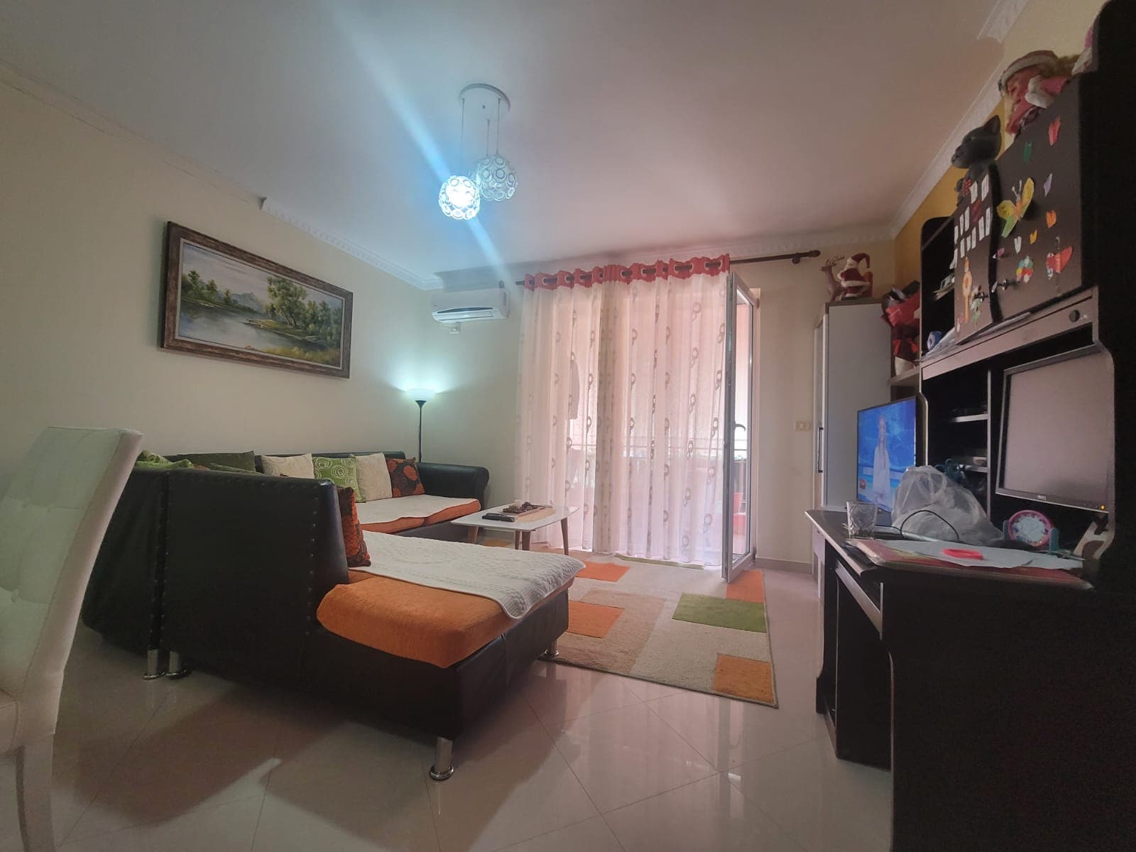 Jepet me qera apartament 1+1 3