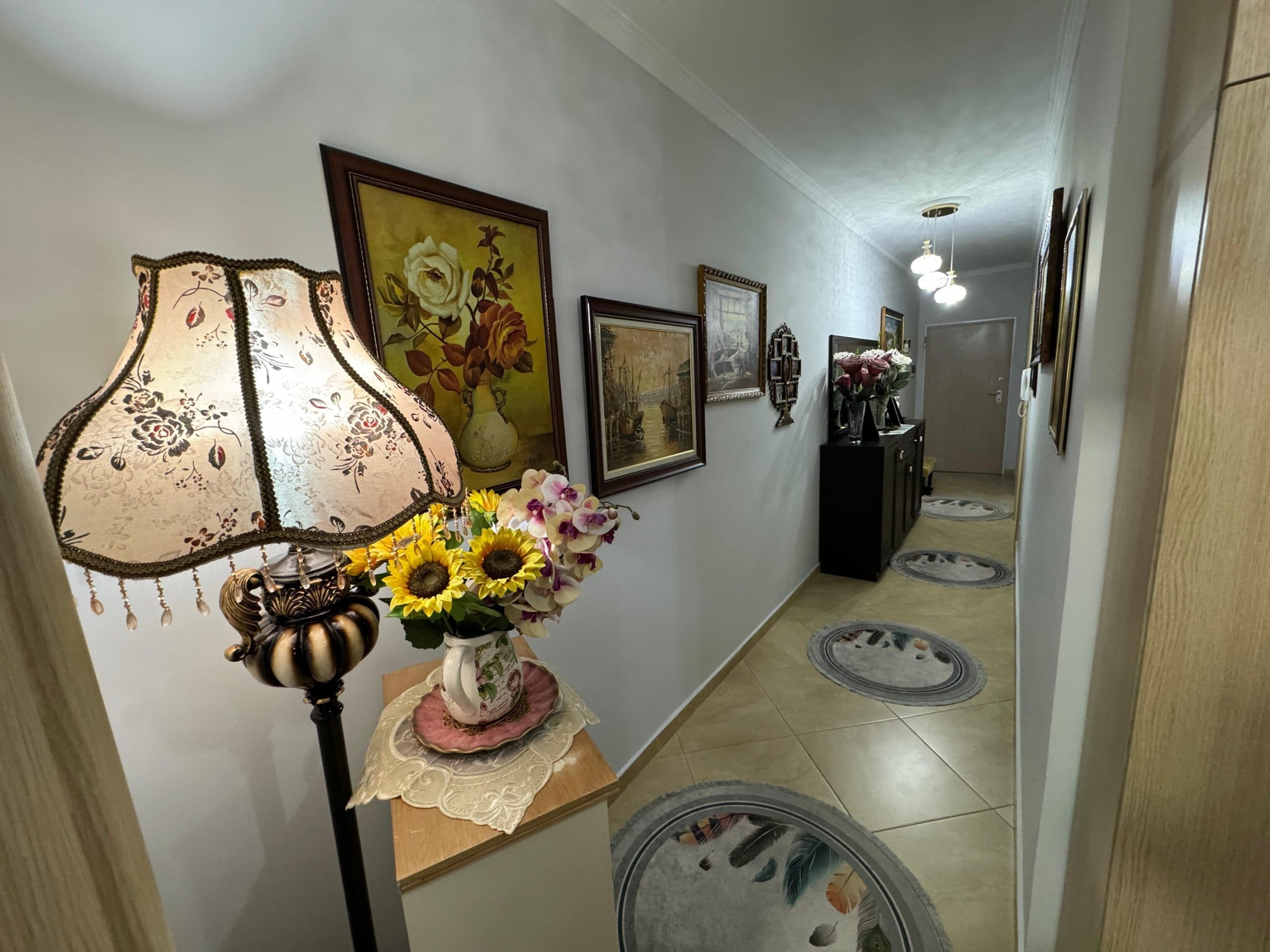 Apartament 4