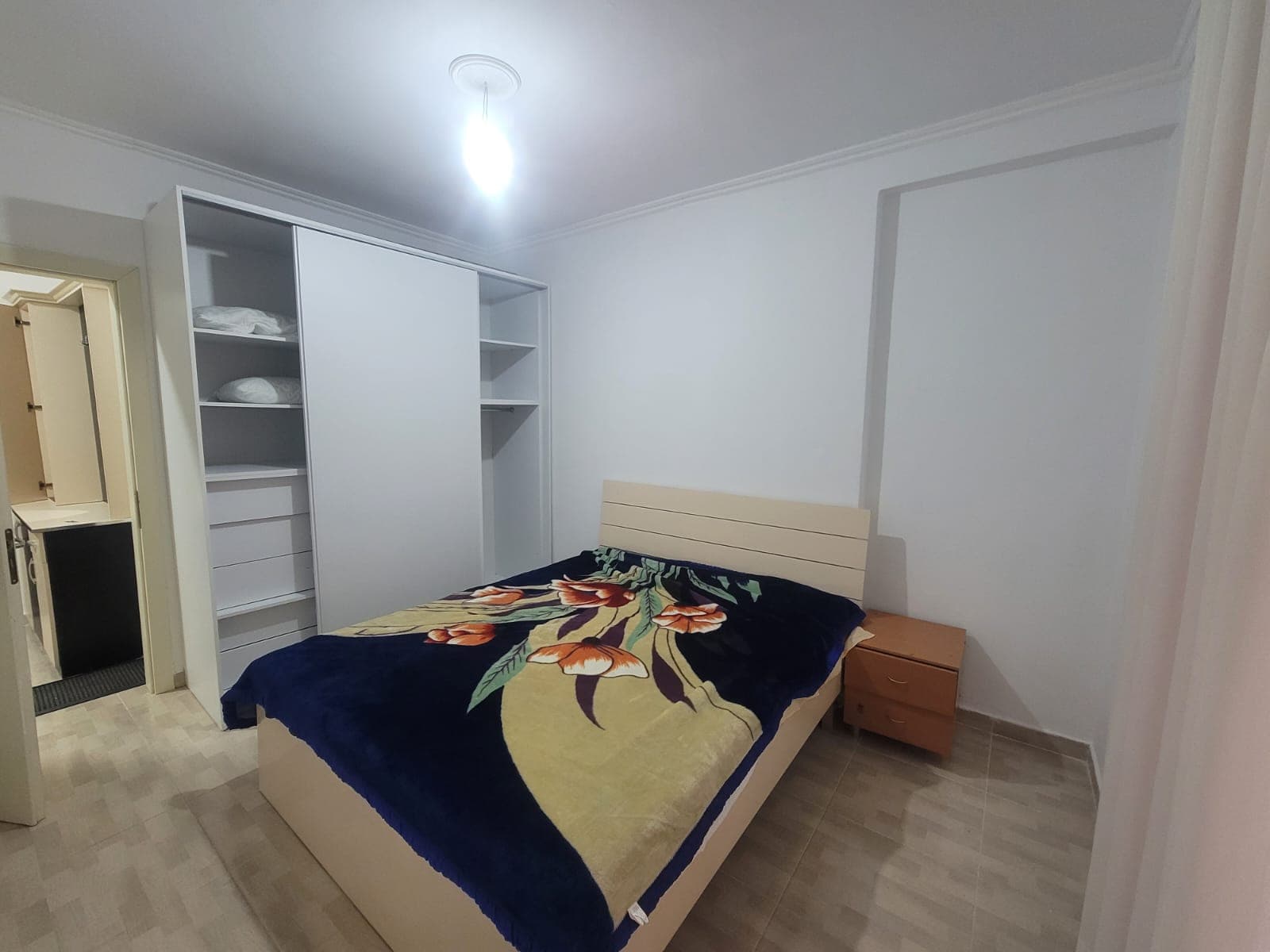 Apartament me Qira