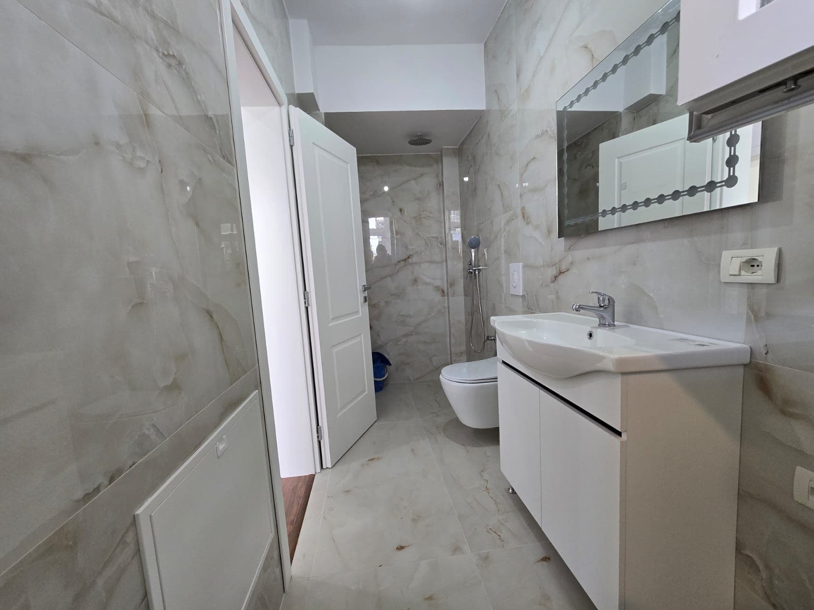 Apartament 4
