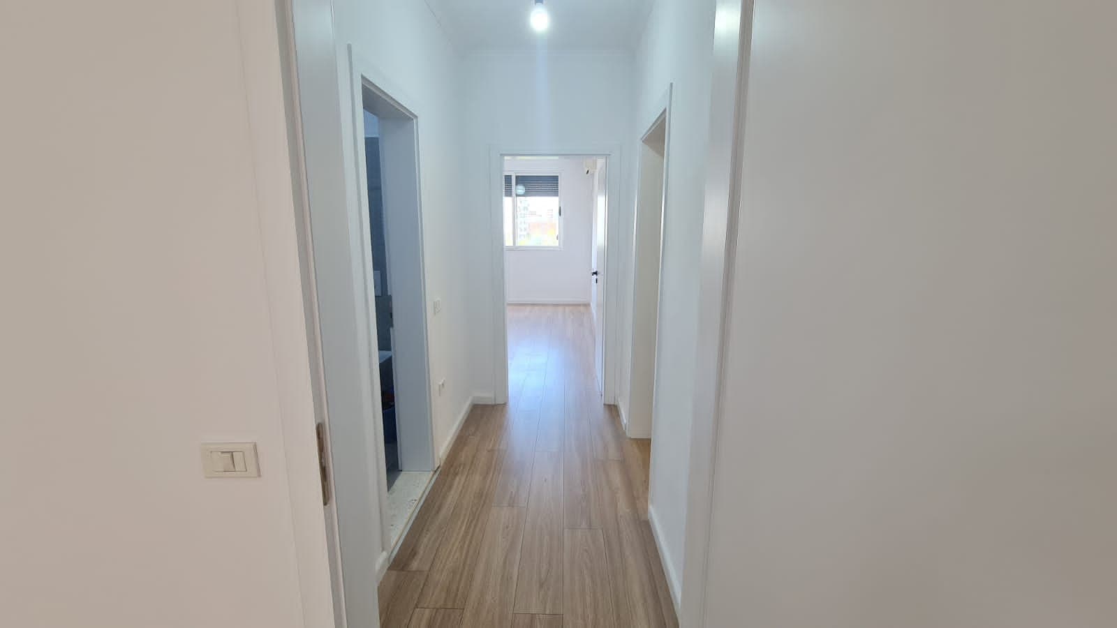 Shitet Apartament