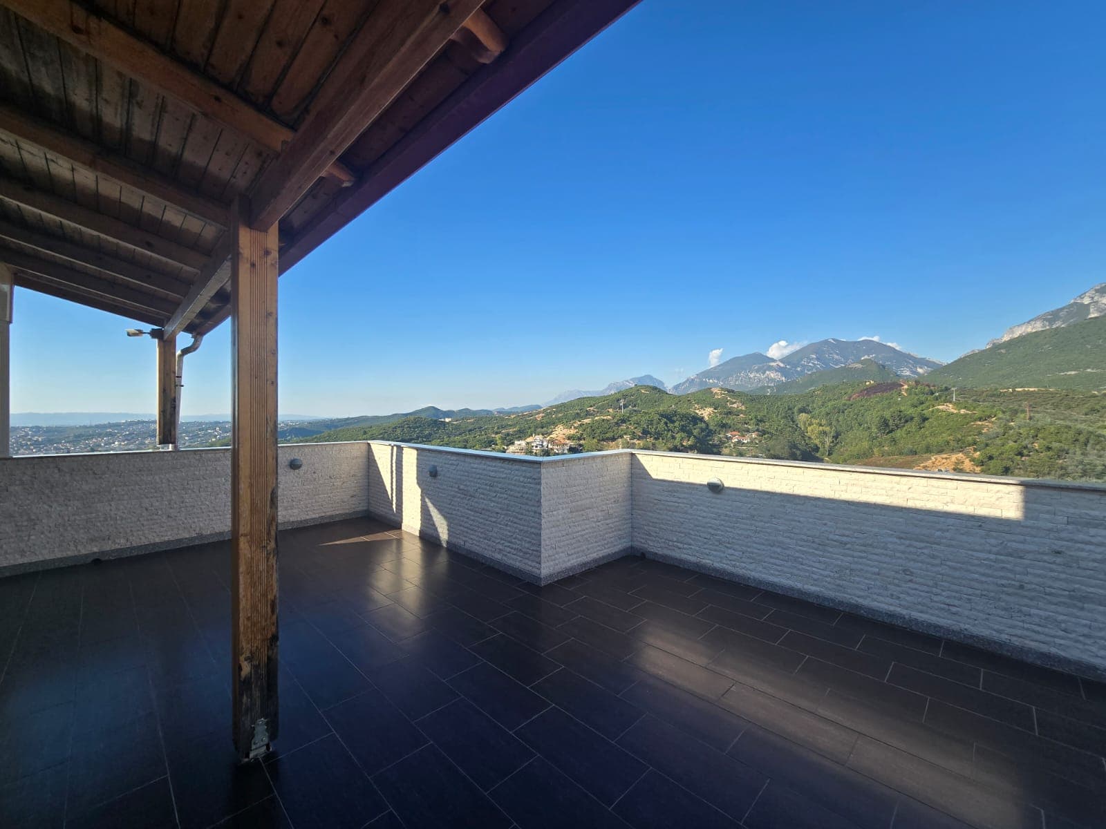 Apartment for sale in Tiranë 4