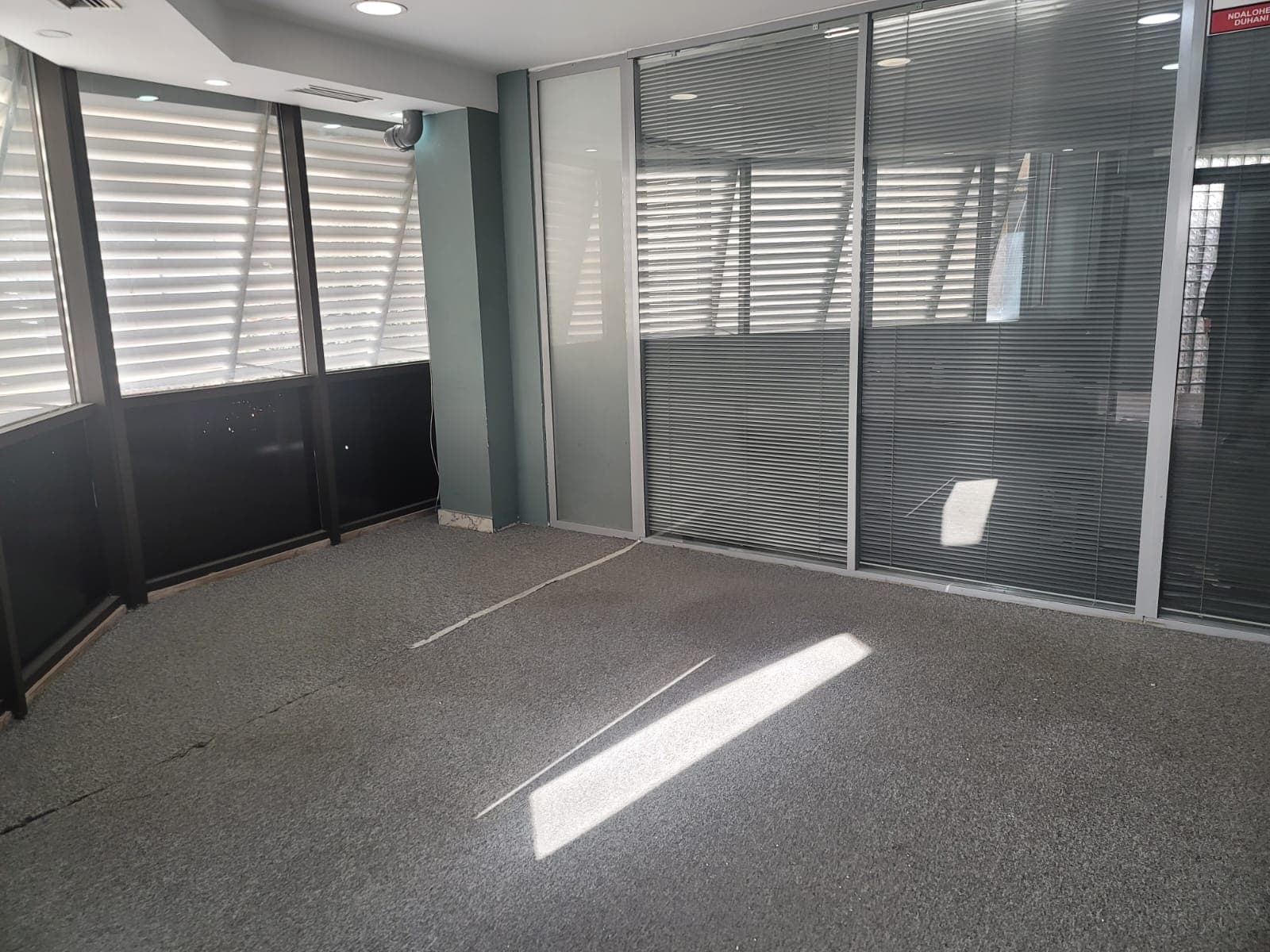 Ambjent Biznesi Open Space 2