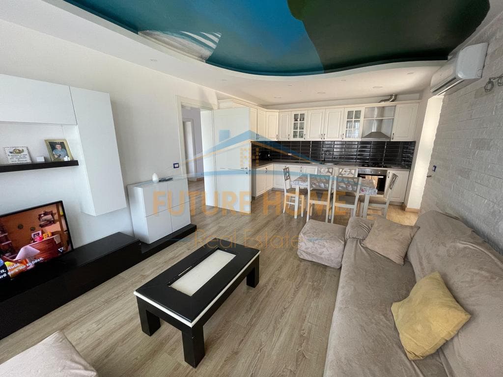 Qera, Shtëpi Private + Truall, Selitë, Tiranë 2