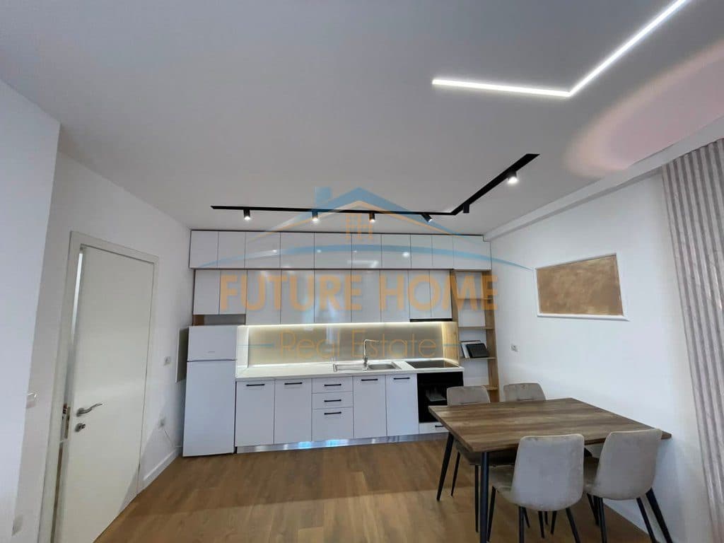 Shitet, Apartament 1+1, 21 Dhjetori, Tiranë