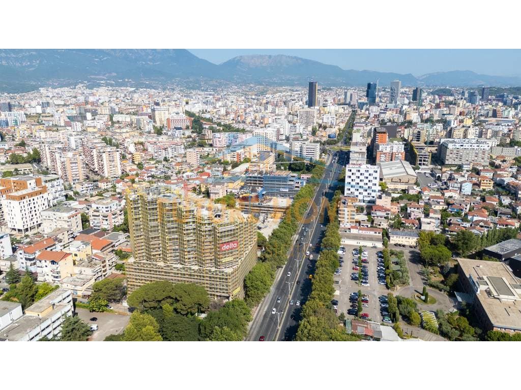 Shitet, Apartament 2+1, Colonnade Building, Rruga Dritan Hoxha.