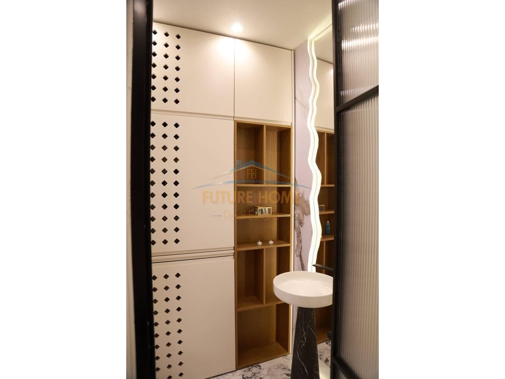 Disponojmë Apartament 2+1+2 për Shitje në Unazën e re pranë Bar " Bohem" 2