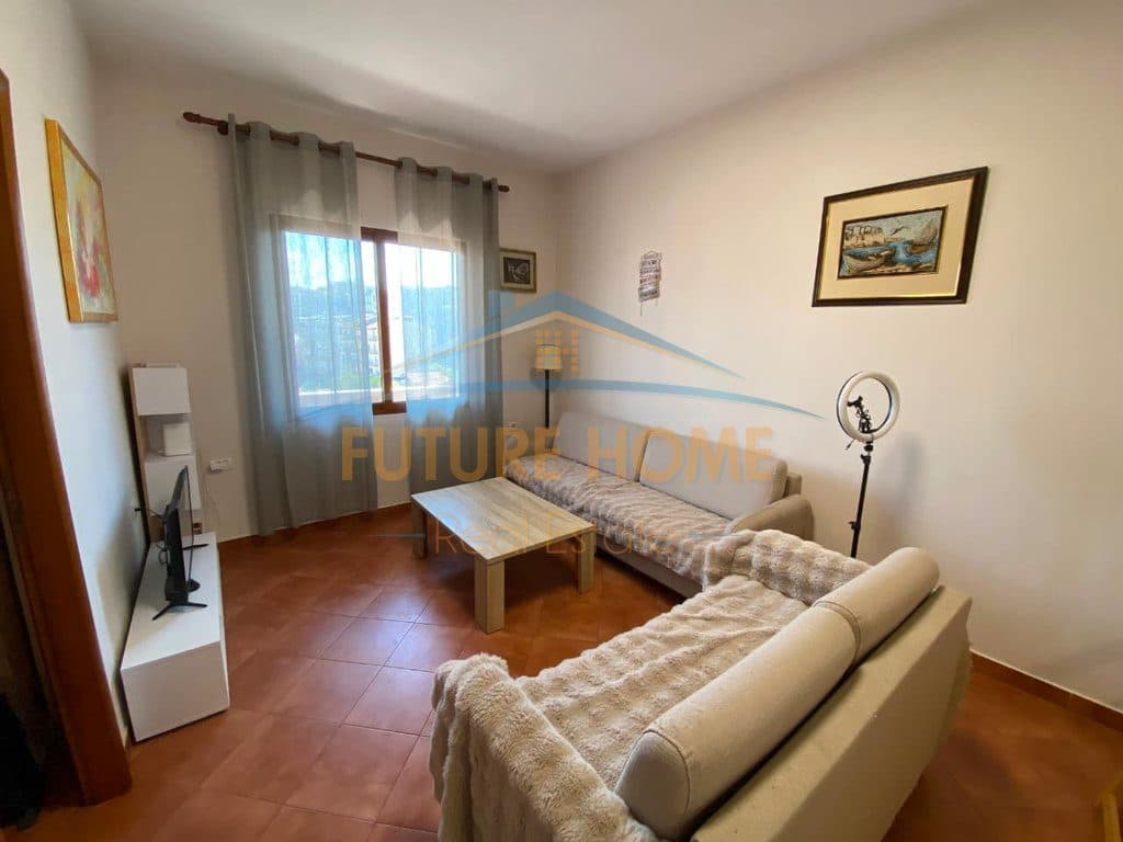 Qera, Apartament 2+1, Komuna e Parisit, Tiranë.