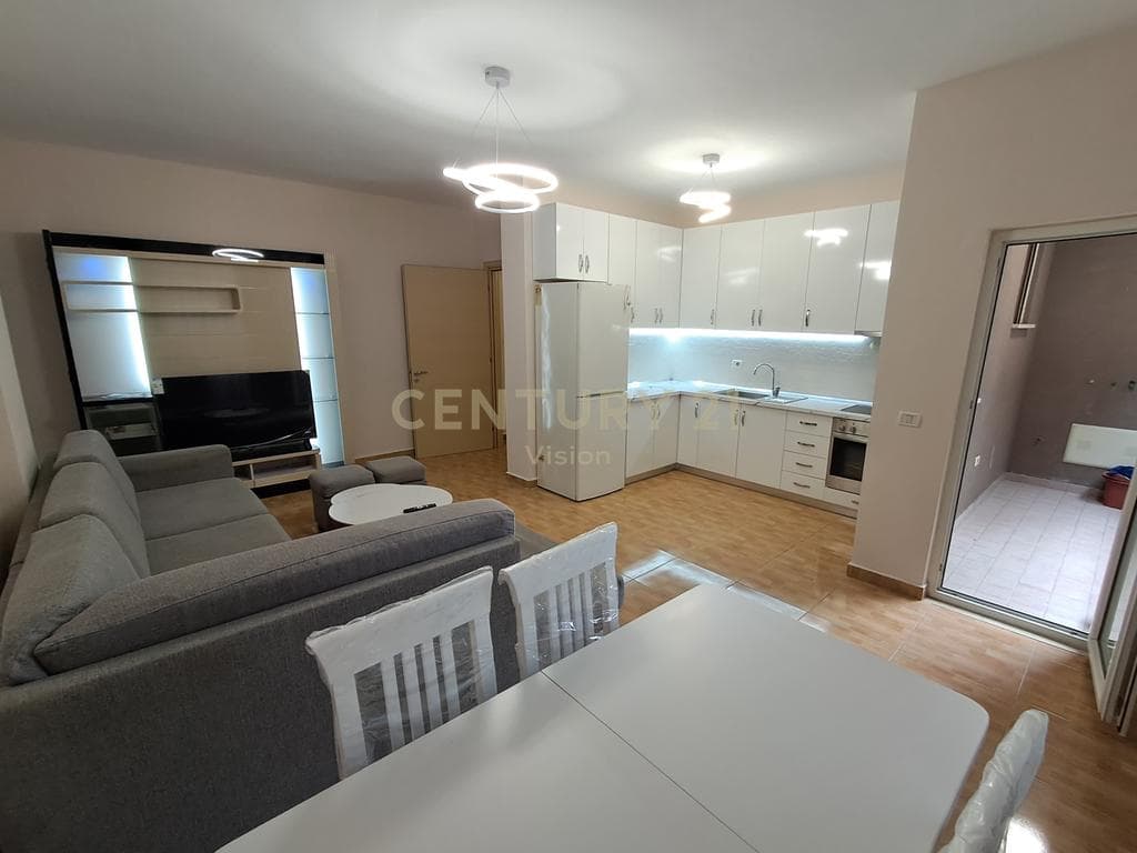 Apartament 1+1 për shitje Qendër Shkodër | 80 m² 2