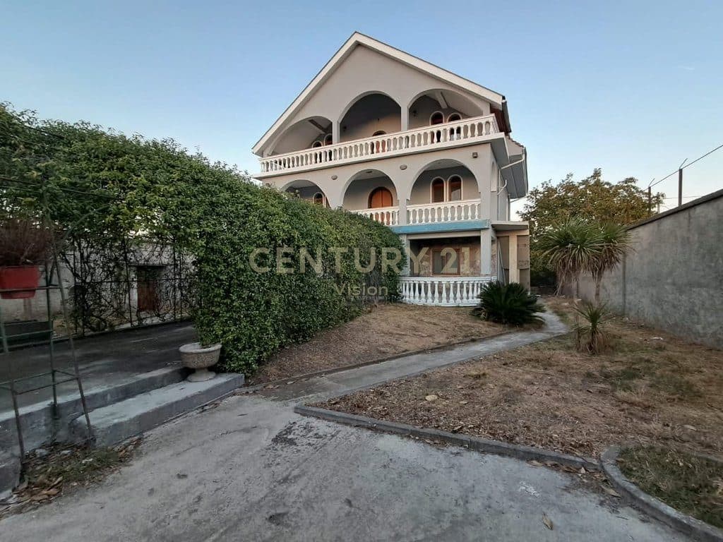 Vilë 3-kateshe +toke me qira në Fermentim, Shkodër | 1000 m² 3