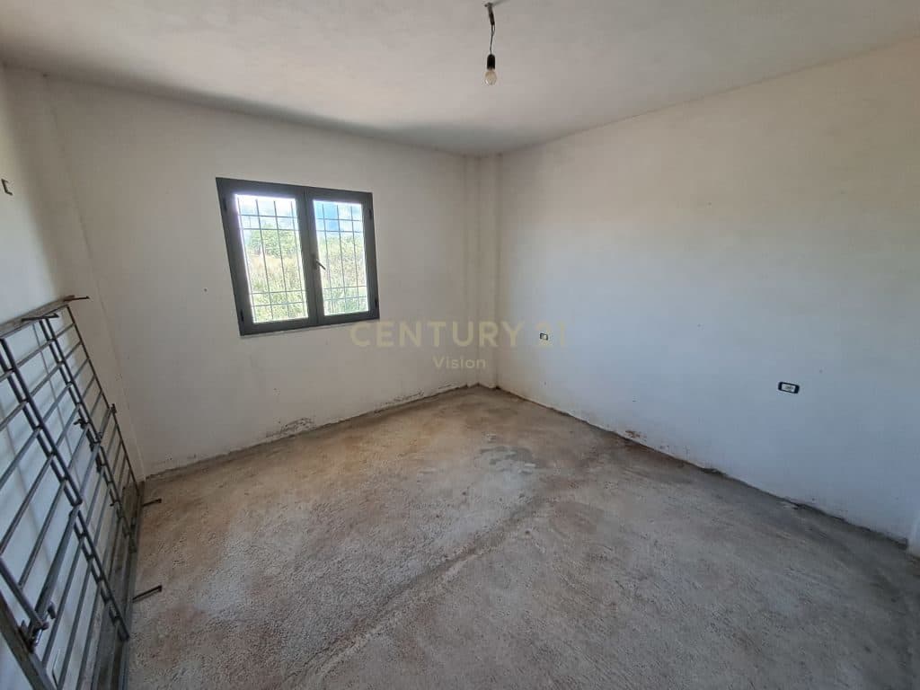 HOUSE AND LAND FOR SALE 4