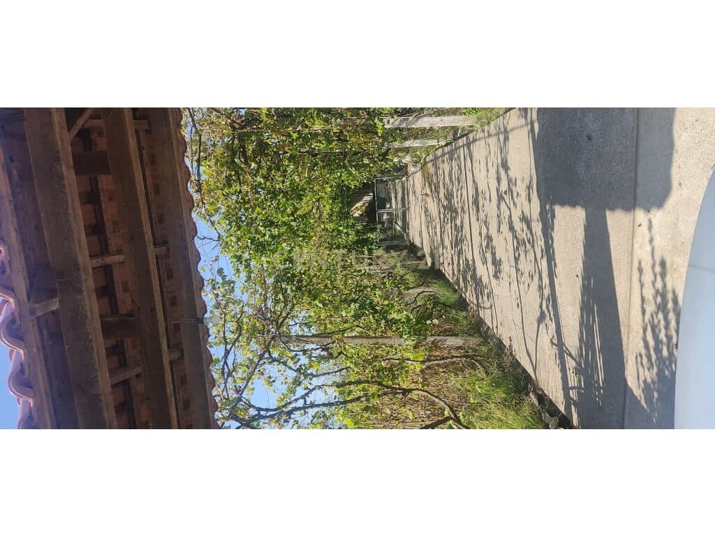 Shtëpi 4+2 Për Shitje në Vau i Dejës, Shkodër - 4200 m² 2