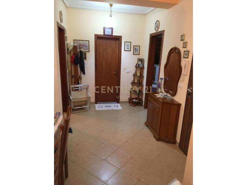 Apartment For Sale in Center Sarandë | 100m² 4