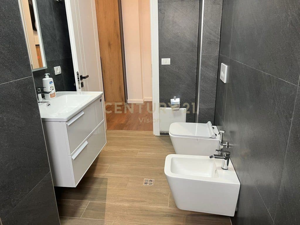 Apartament 1+1 për Qira në Qendër të Shkodrës 4