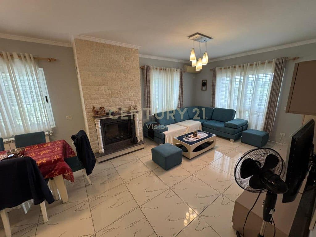 2-story villa and land For Sale in Grudë e Re, Shkodër - €250,000 4