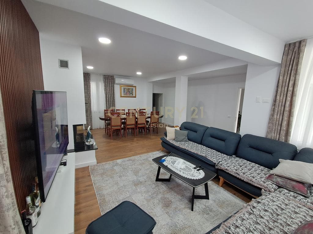Shtëpi private + toke Në Shitje në Boric i Vogel, Shkodër | 2225 m² 4