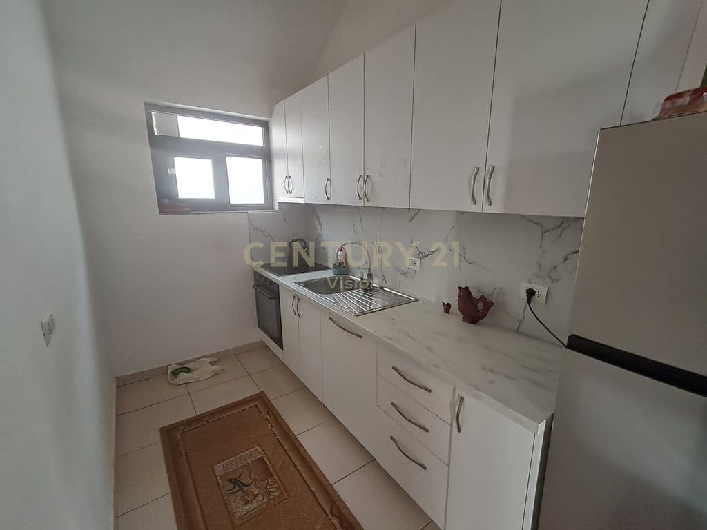 Jepet kati i trete, 3+1, i nje shtepie private me qira ne Mark Lula ,Shkoder| 110 m² 3