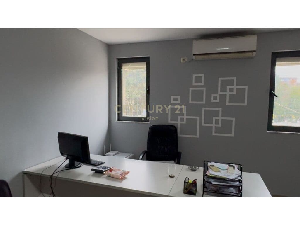 Multifunctional Space for Rent near Police, Shkodra. 4