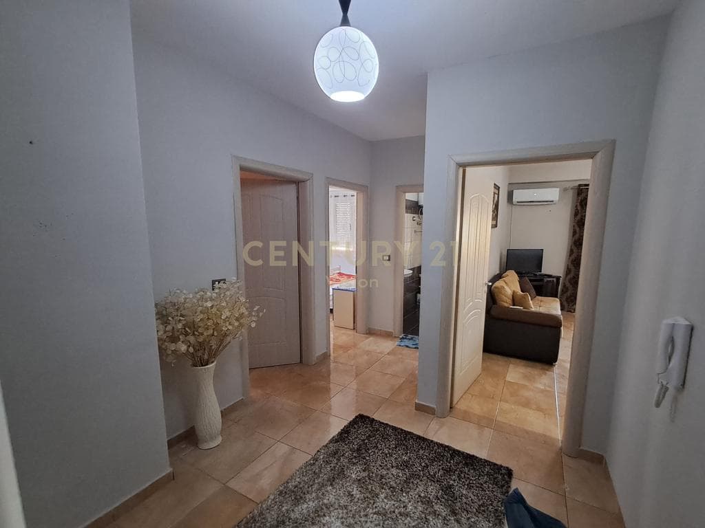 Apartament 2+1+2 me qira afer sahatit, Shkodër | 110 m² 3