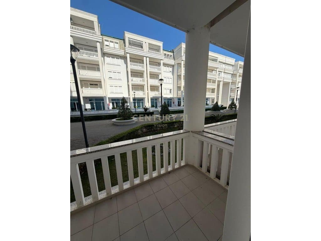 Apartament 3+1 me 2 Tualete për Shitje në Grand Europa Resort, Velipojë 3