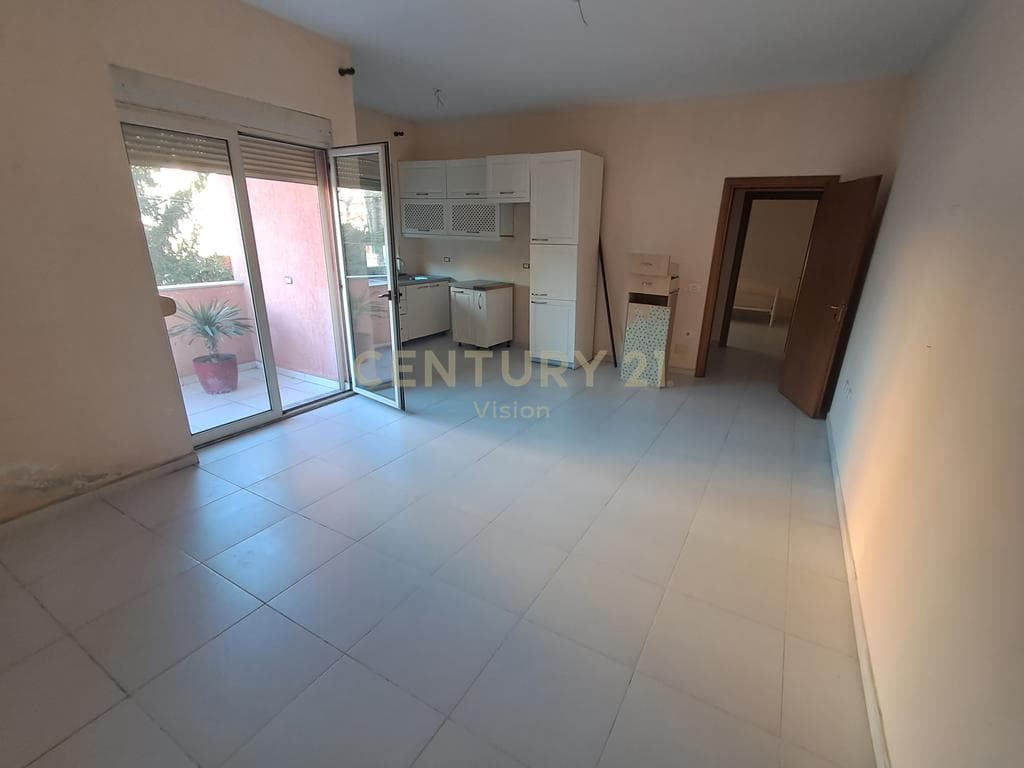 Apartament 2+1+2 per shitje, Ura Dervishbeg, Shkoder - 111 m2