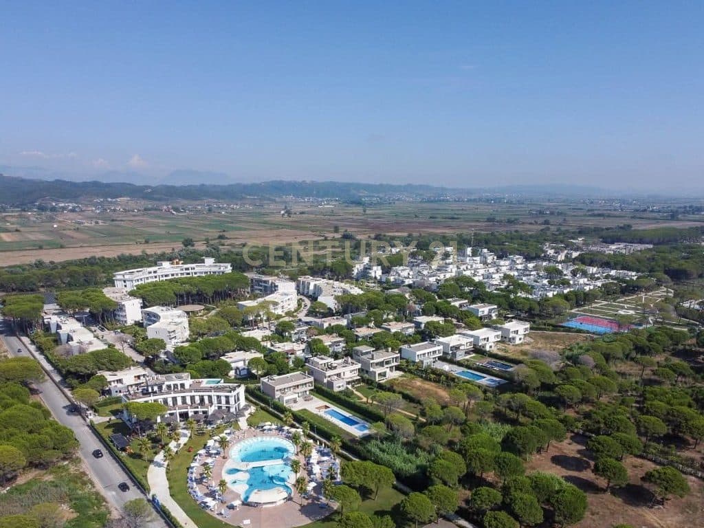 Apartament 3+1 Me Qira në Gjirin e Lalzit, Kompleksi Lura, Durrës | 100 m²