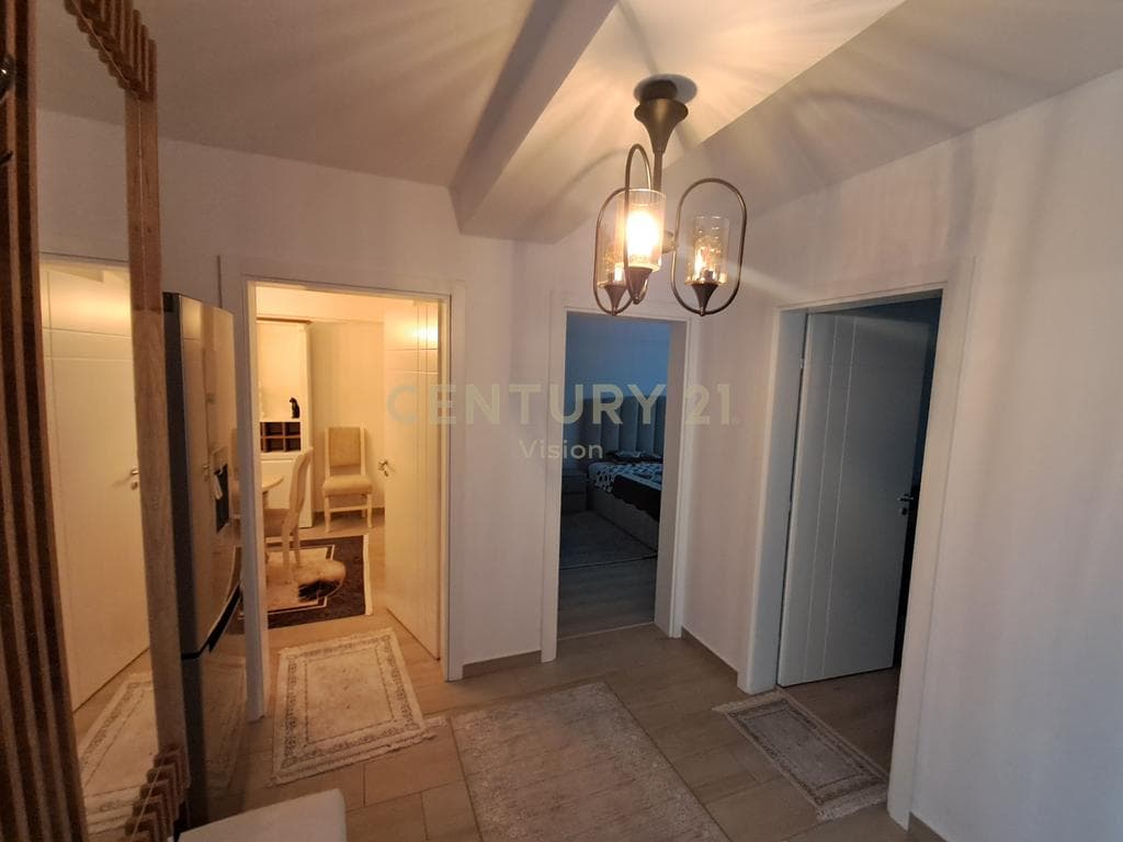 Apartament 2+1 për shitje afër shkollës Ndoc Mazi, Shkodër - 72 m² 2