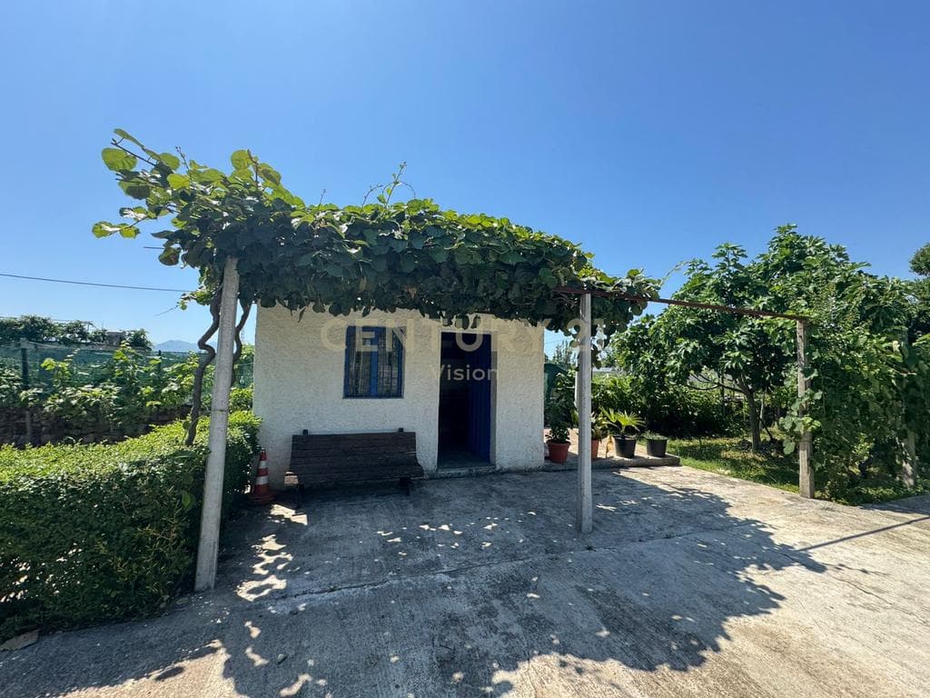 Shtëpi private + toke për shitje në Golem, Shkodër | 1000 m² 2