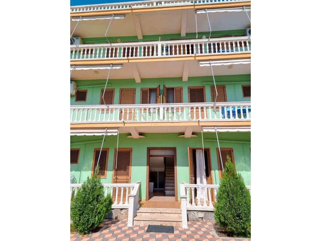 STATE HOTEL IN VELIPOJE - 325 m² 3