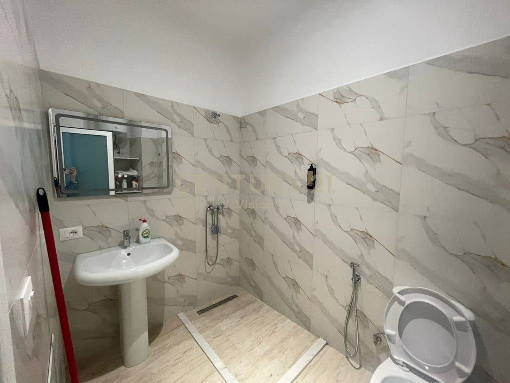 Studio apartment for rent near the hospital, Shkoder 3