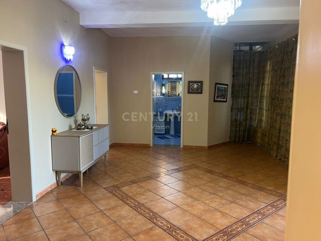 Vilë Për Shitje në Unaza Perëndimore, Shkodër 4
