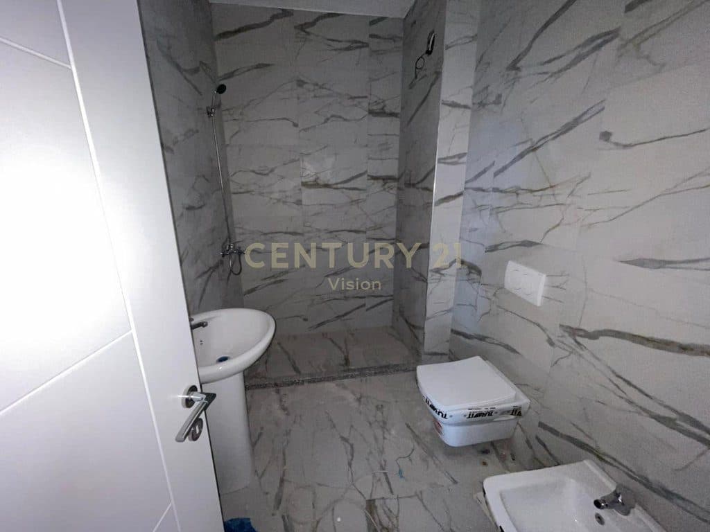 Apartment for sale 3+1+2 near Prek Cali Square, Shkodra 3