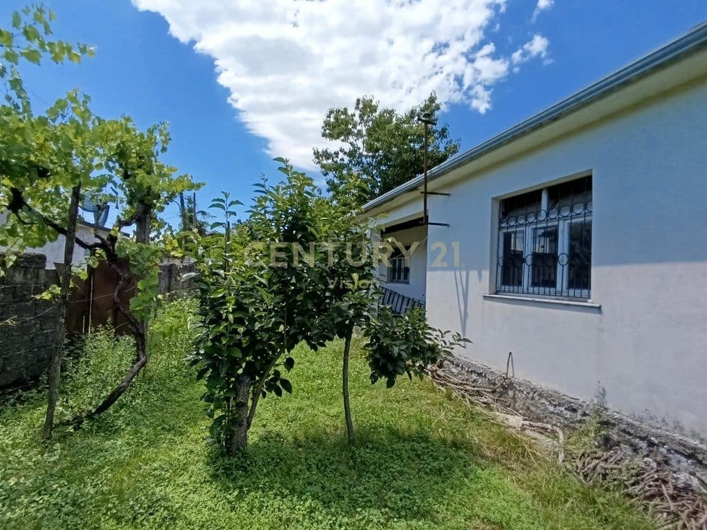Shtëpi Private 2+1 Në Shitje në Rus, Shkodër - 240,000.00€ | 600 m²