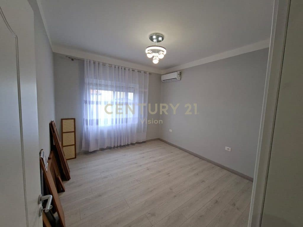3+1 Apartment For Sale in Rus, Shkodër - 105 m² 2